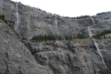 Viele kleine Wasserfälle - Weeping Wall